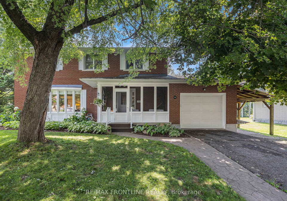 12-glenview-crescent-perth-ontario-x13609466
