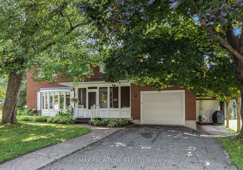 12-glenview-crescent-perth-ontario-x13609466
