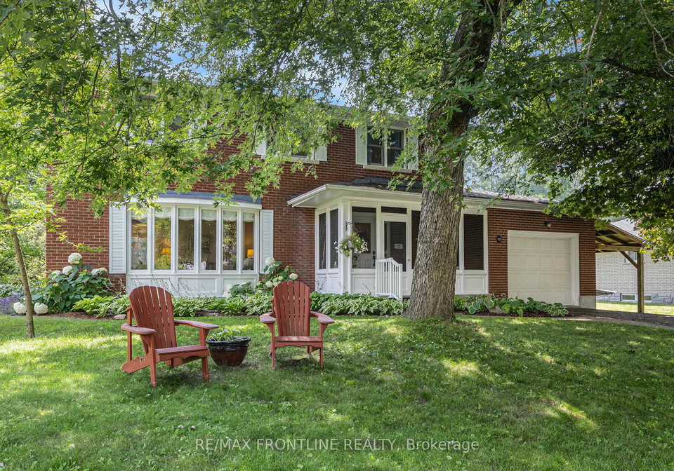 12-glenview-crescent-perth-ontario-x13609466