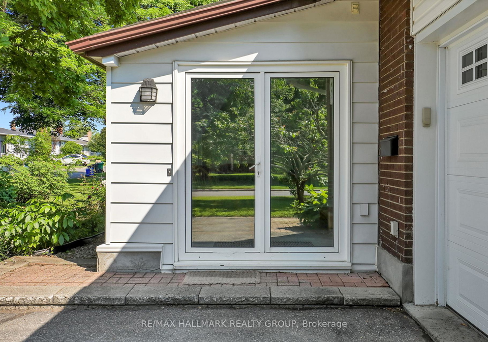 37-lyall-street-ottawa-ontario-x13609472