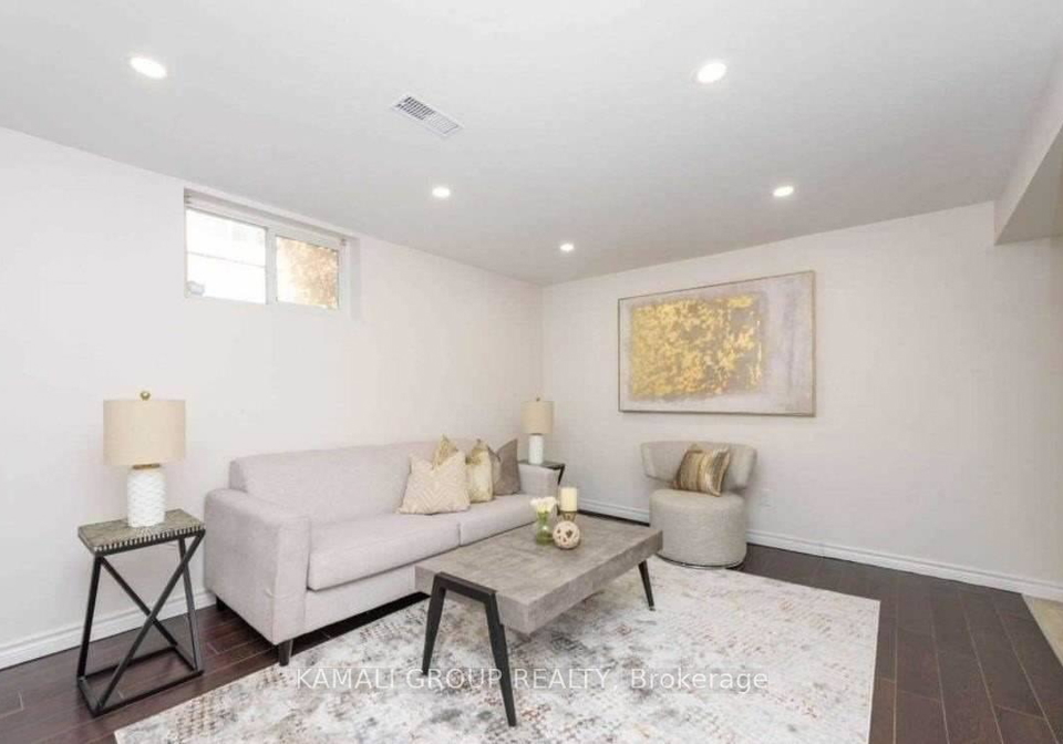 352-east-18th-street-hamilton-ontario-x13609556
