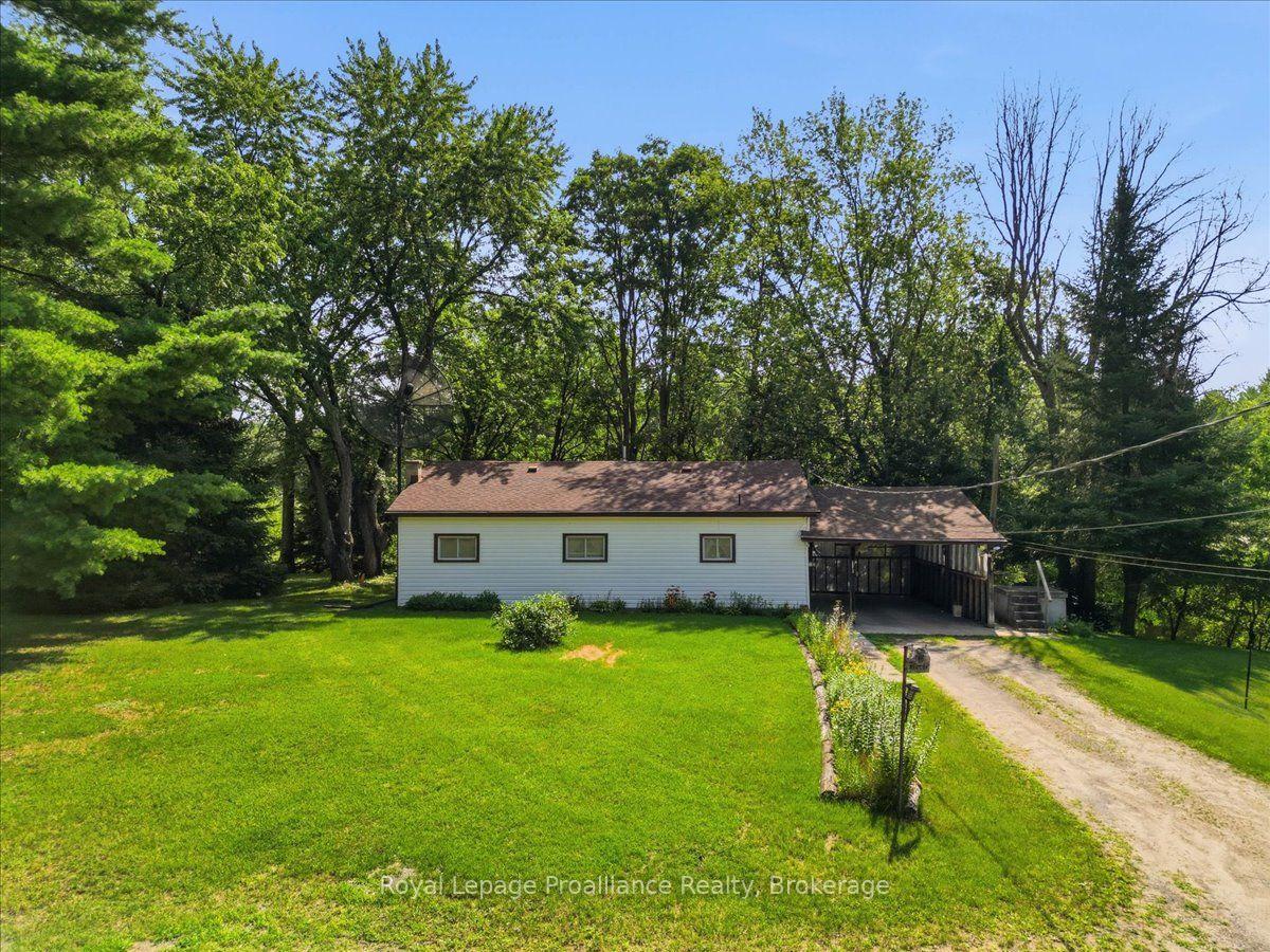 42-b-hawkins-bay-road-tweed-ontario-x13609564