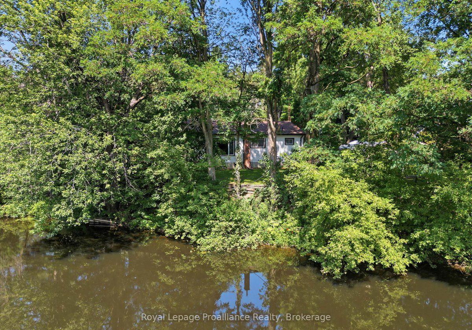 42-b-hawkins-bay-road-tweed-ontario-x13609564