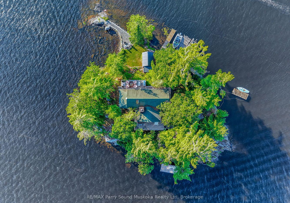 0-island-db71-the-archipelago-ontario-x13609578