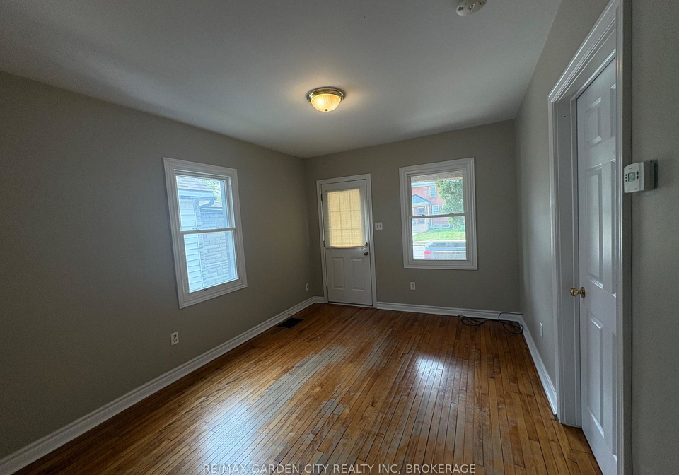 200-lincoln-street-welland-ontario-x13609640