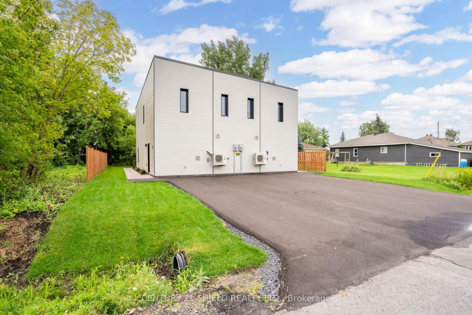 6645-glen-walter-park-road-south-glengarry-ontario-x13609856