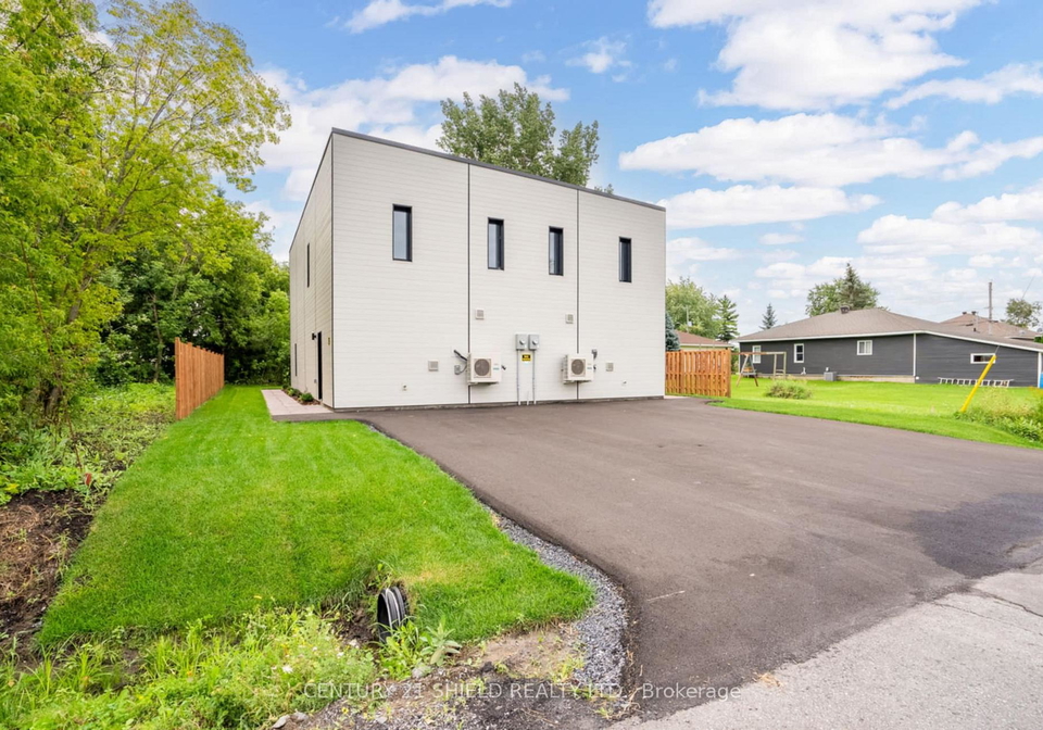 6645-glen-walter-park-road-south-glengarry-ontario-x13609856