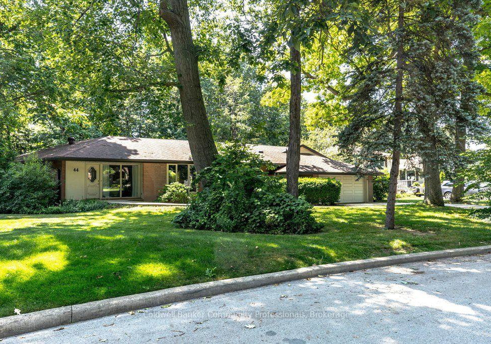 44-colquhoun-crescent-hamilton-ontario-x13609948