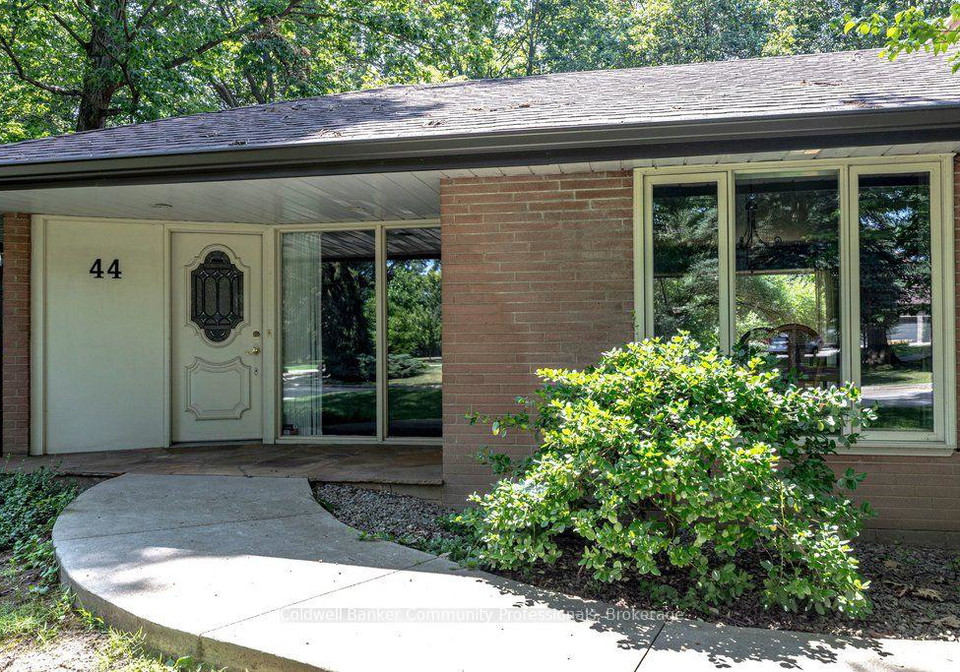44-colquhoun-crescent-hamilton-ontario-x13609948