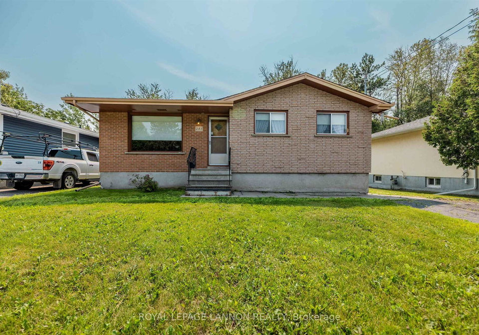 283-carl-avenue-e-thunder-bay-ontario-x13610236