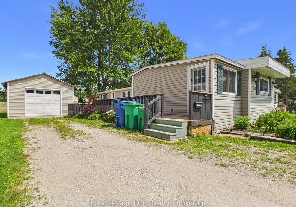 56-sussex-square-georgian-bluffs-ontario-x13610274