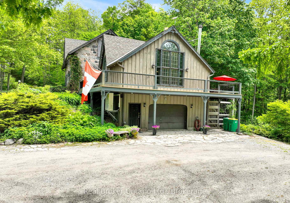 4766-hyndman-drive-southwest-middlesex-ontario-x13610328