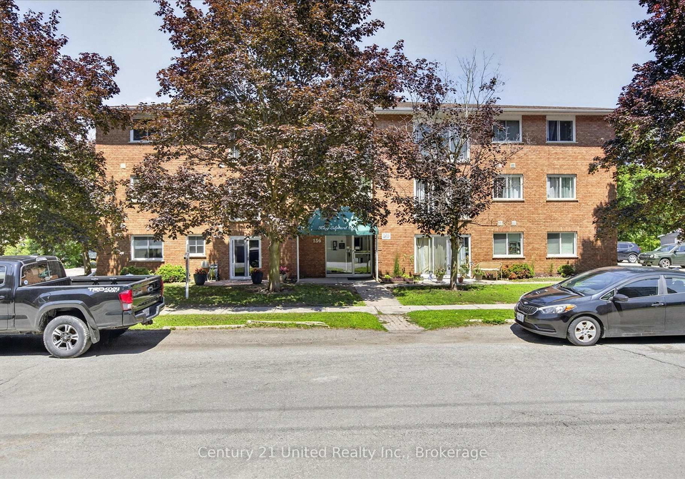 136-ware-street-peterborough-ontario-x13610344