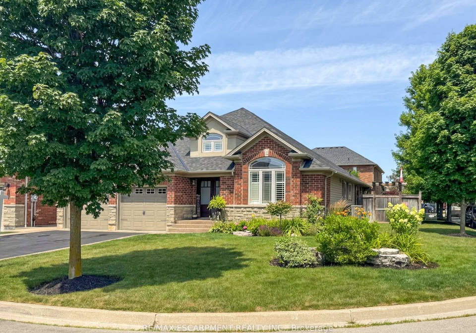 27-carver-drive-hamilton-ontario-x13610454