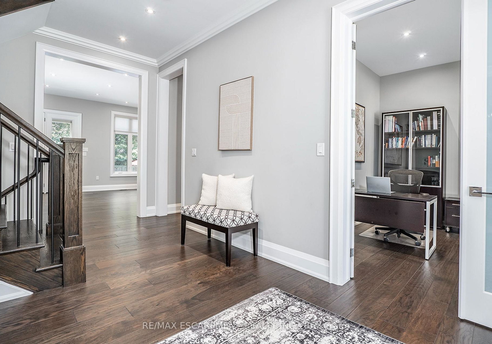 71-lloyminn-avenue-hamilton-ontario-x13610480