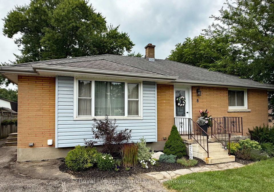 8-dougall-street-south-west-oxford-ontario-x13610534