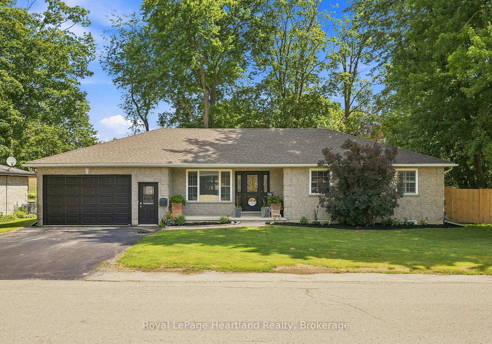 140-john-street-n-minto-ontario-x13610820