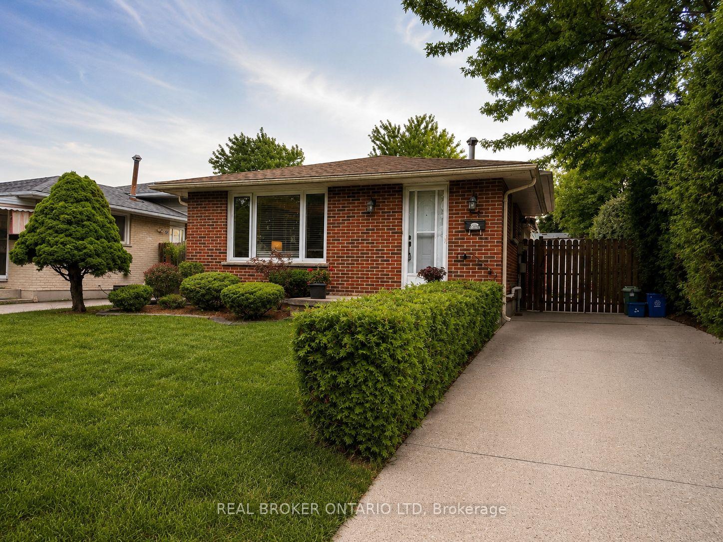 95-clifton-crescent-london-south-ontario-x13610850