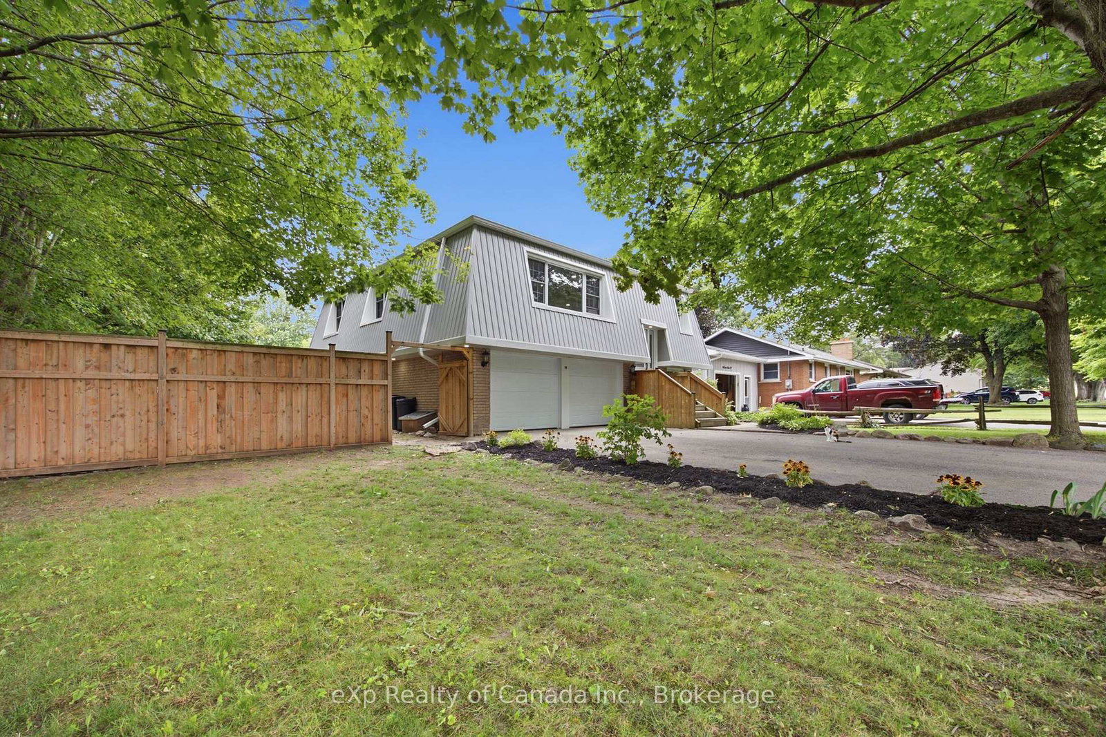 18-queen-street-w-norwich-ontario-x13610940
