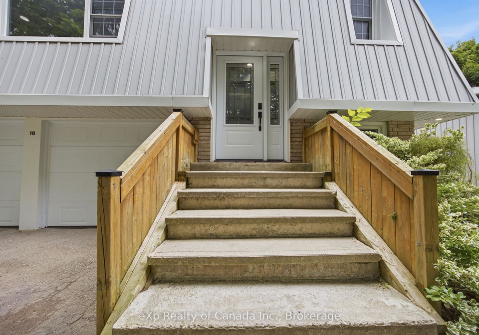 18-queen-street-w-norwich-ontario-x13610940
