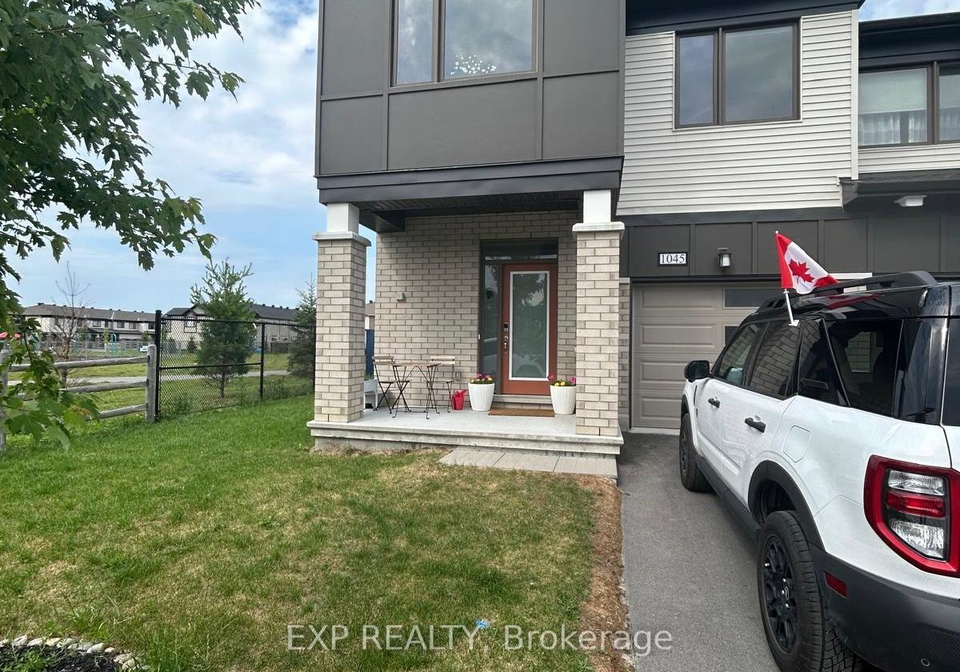 1045-curraglass-walk-ottawa-ontario-x13611060
