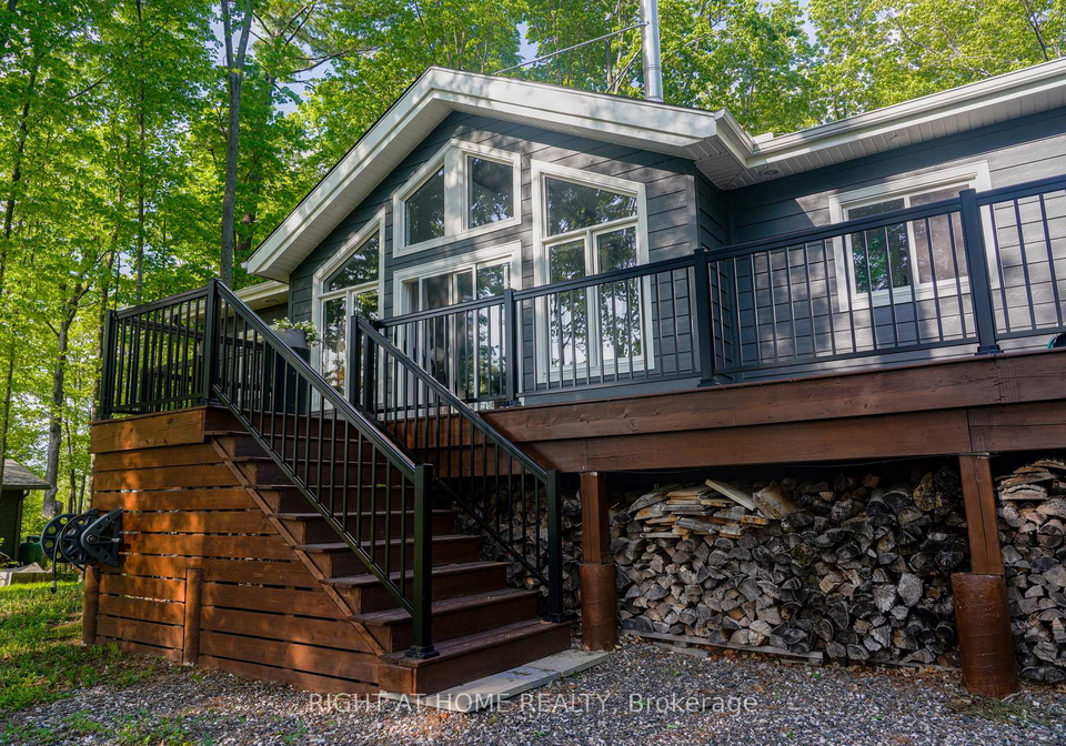 31-morning-flight-court-greater-madawaska-ontario-x13611346