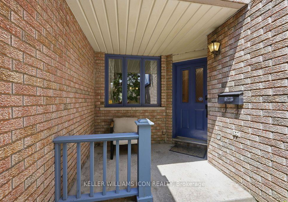 15-locheland-crescent-ottawa-ontario-x13611370