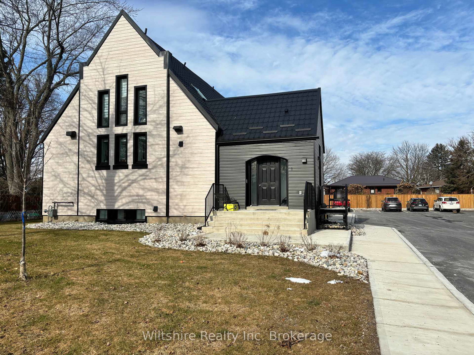 14-glendale-drive-tillsonburg-ontario-x13611376