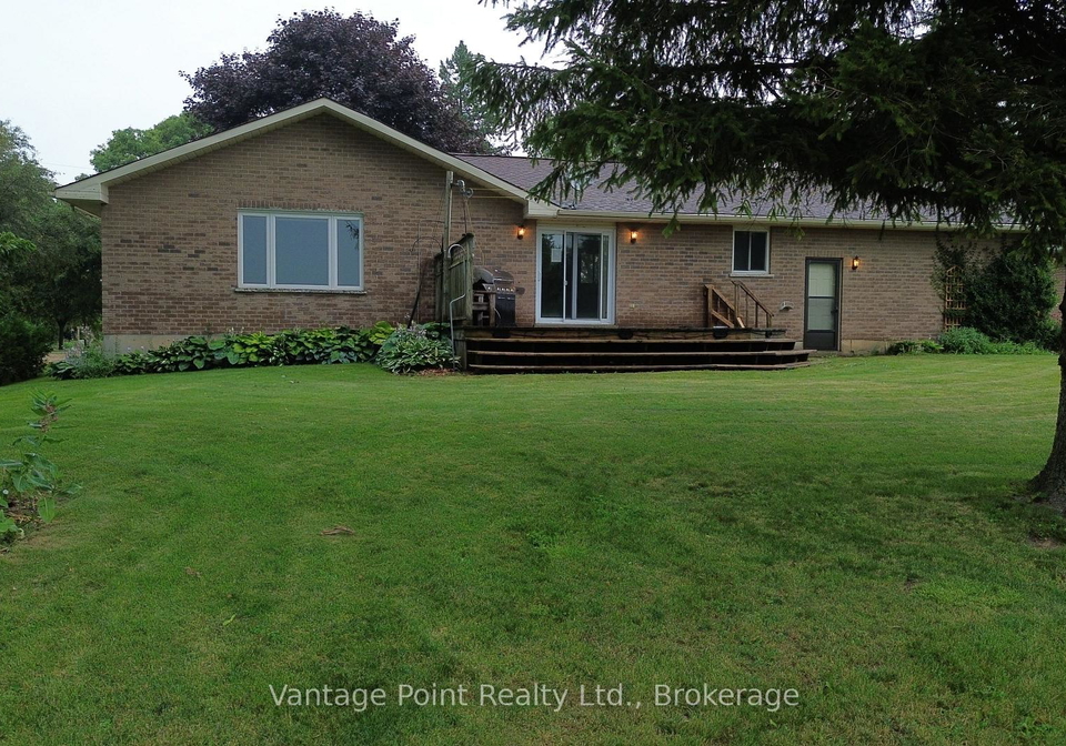 18-frederick-street-huron-east-ontario-x13611414