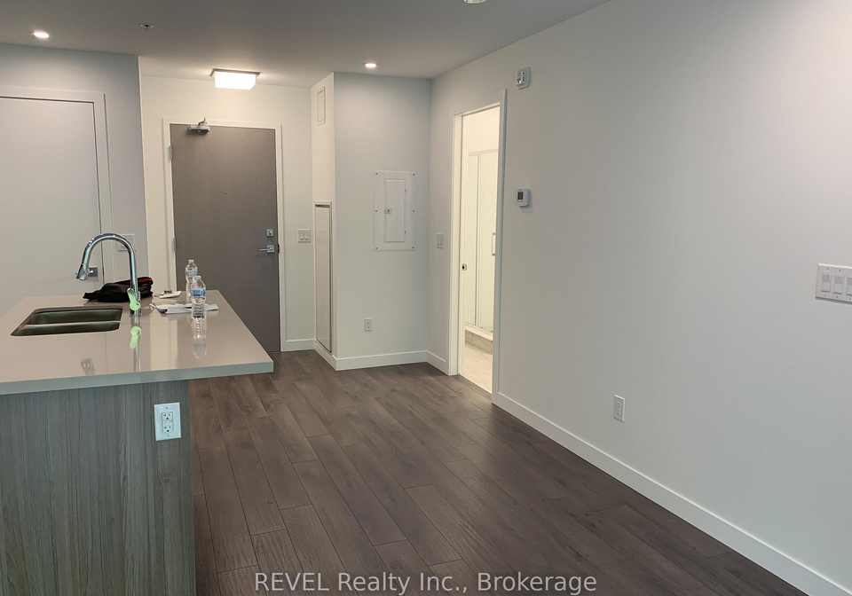 455-charlton-avenue-e-hamilton-ontario-x13611498