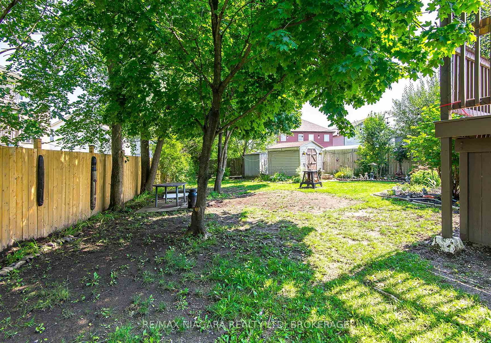 15-marc-court-welland-ontario-x13611518