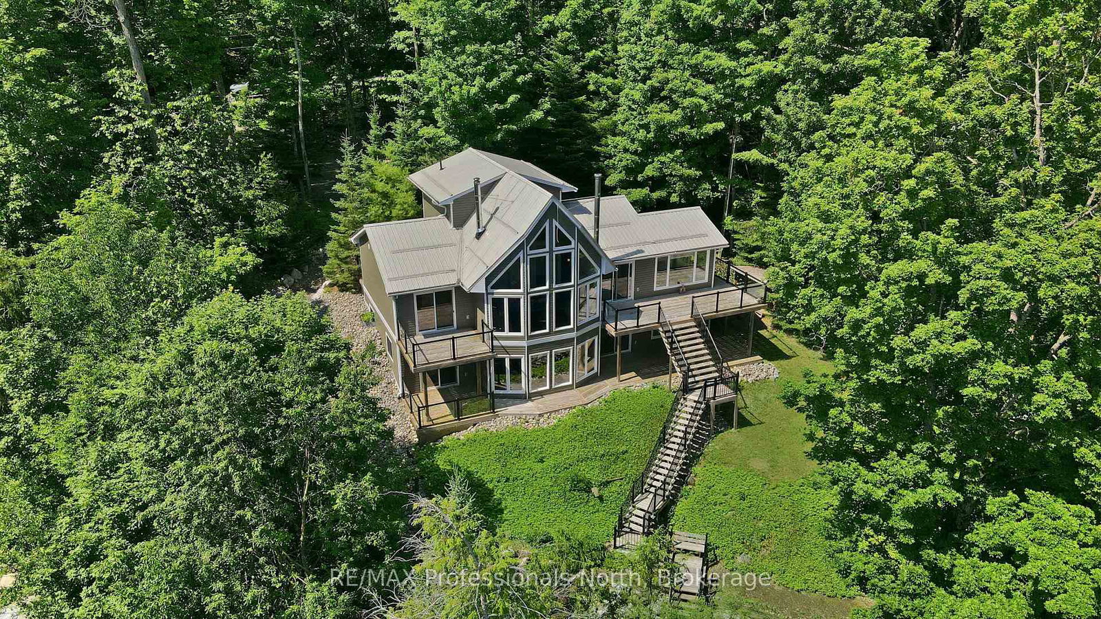 1114-miskwabi-lake-road-dysart-et-al-ontario-x13611620