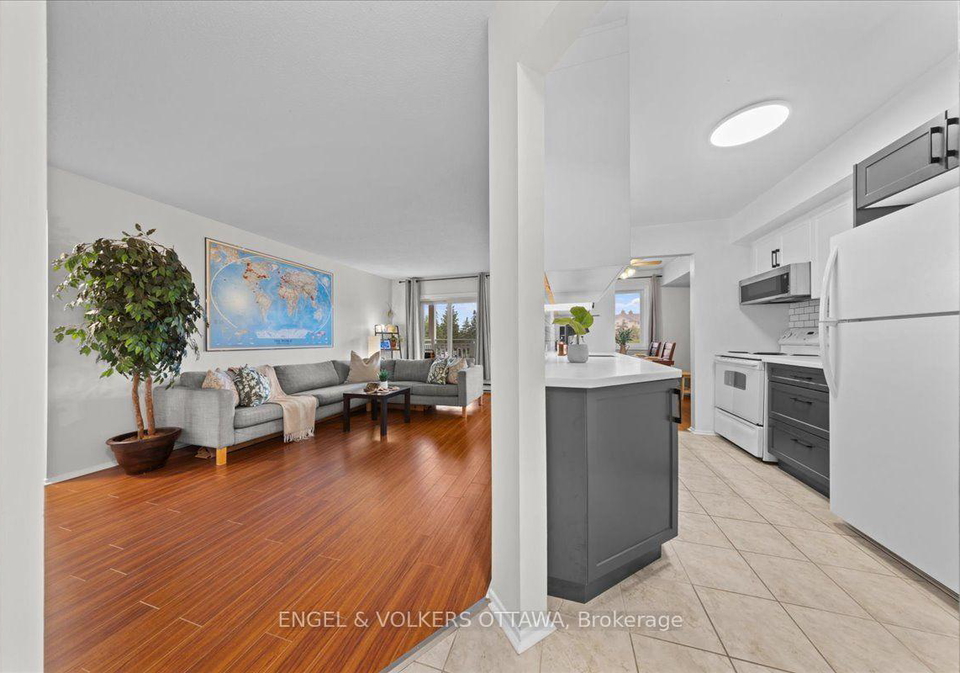 268-lorry-greenberg-drive-ottawa-ontario-x13611684