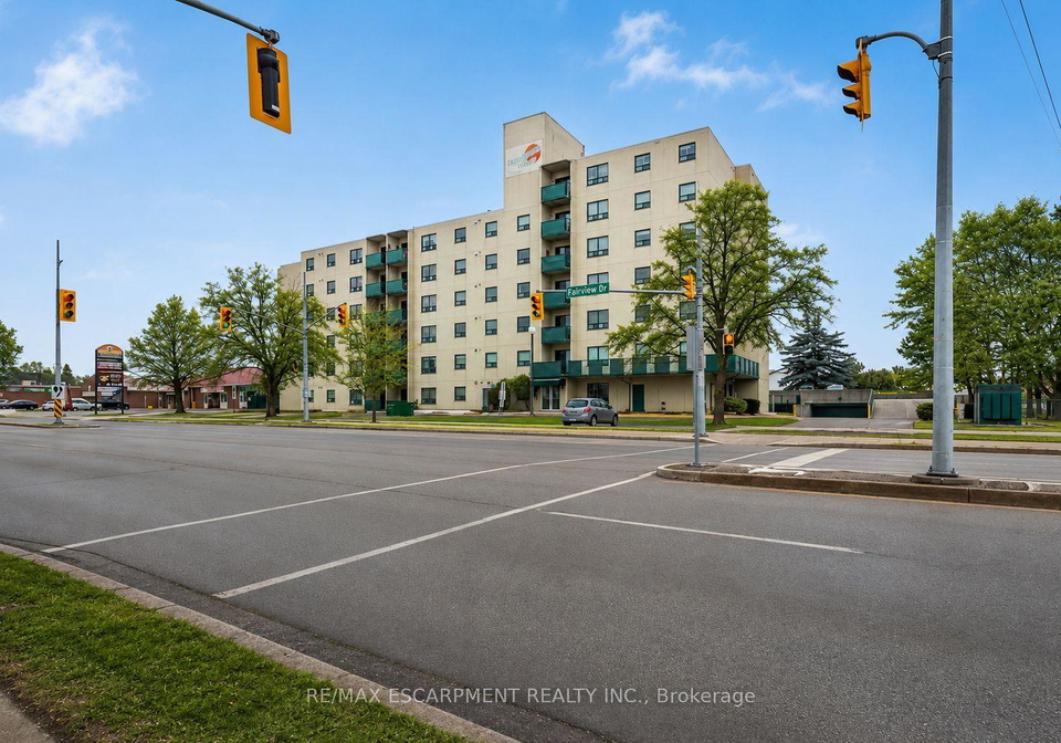 421-fairview-drive-brantford-ontario-x13611800
