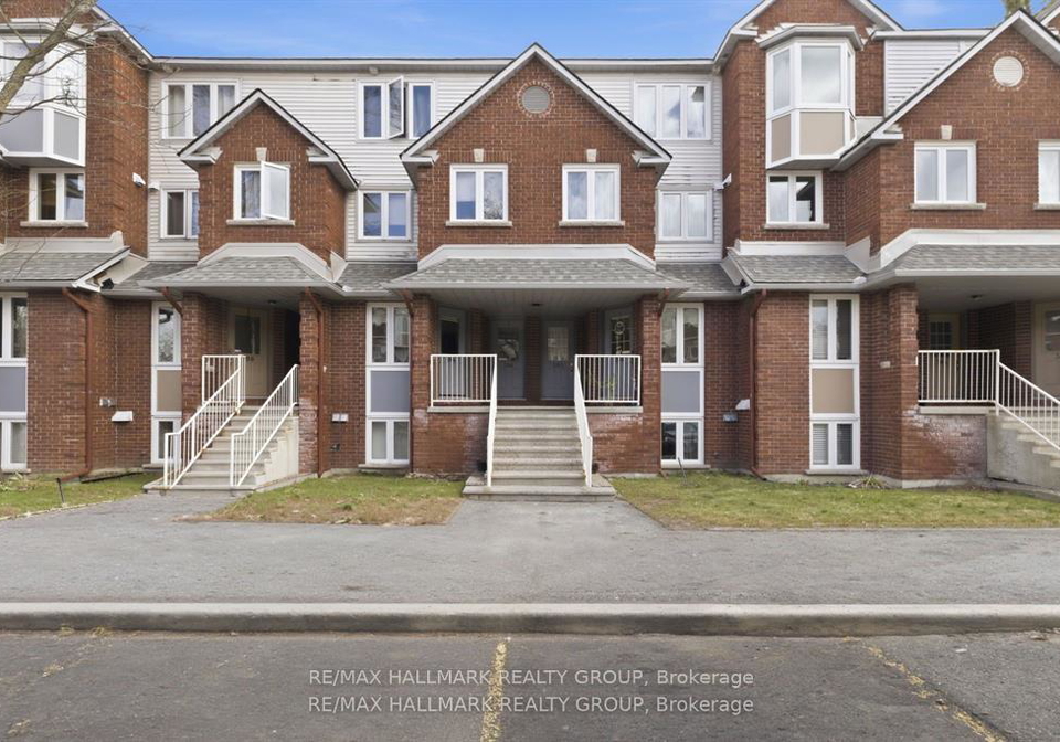390-briston-private-ottawa-ontario-x13611920