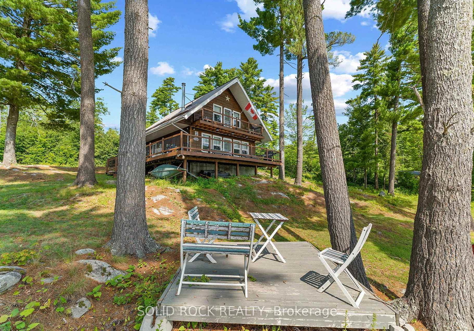 992-white-lake-lanark-highlands-ontario-x13611990