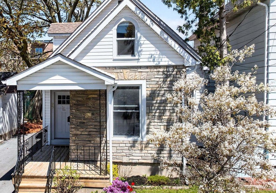 23-jenkins-street-kingston-ontario-x13612104