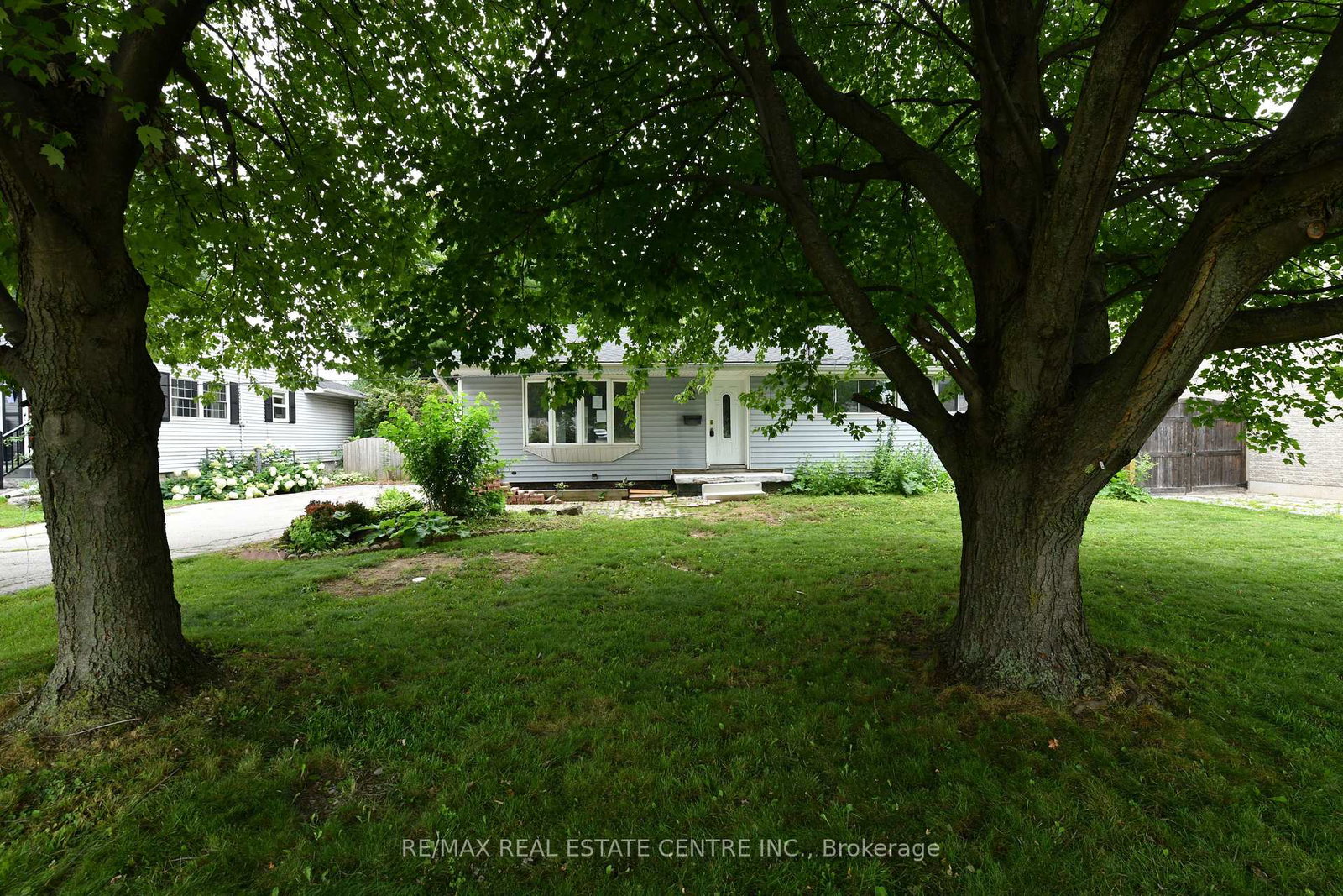 15-miller-drive-hamilton-ontario-x13612484