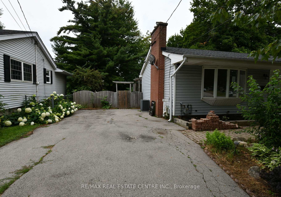 15-miller-drive-hamilton-ontario-x13612484