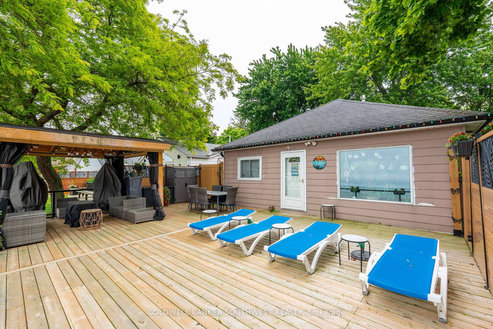 6288-spruce-street-lambton-shores-ontario-x13612586