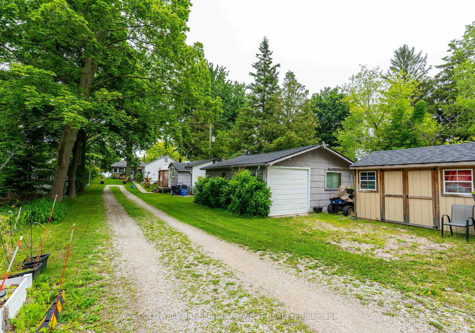 6288-spruce-street-lambton-shores-ontario-x13612586