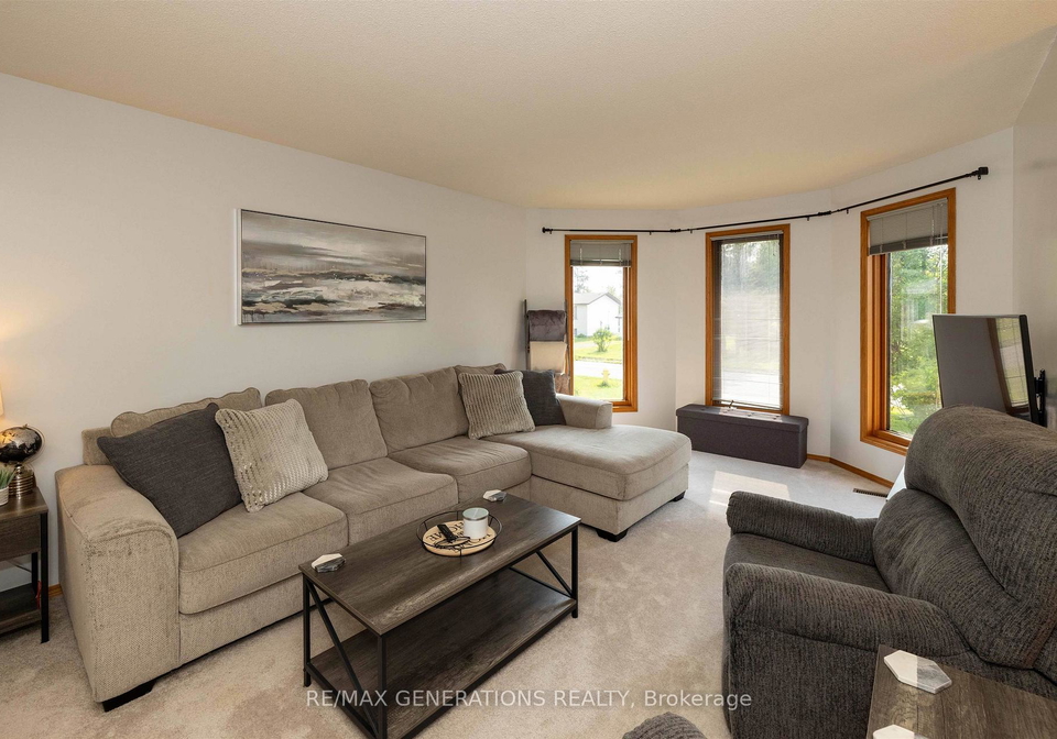 2446-caspian-street-thunder-bay-ontario-x13612686