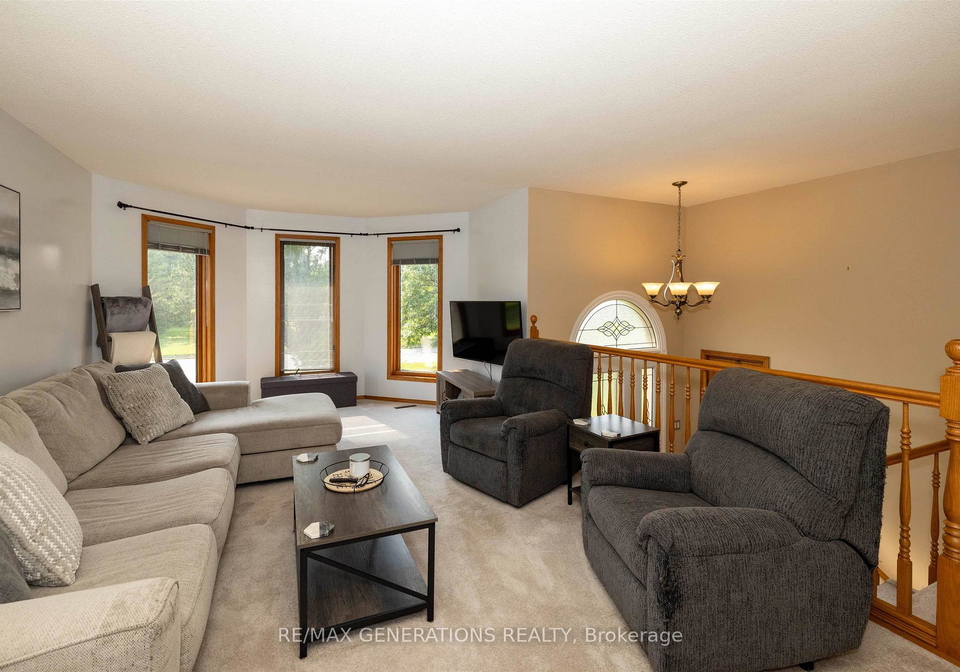 2446-caspian-street-thunder-bay-ontario-x13612686