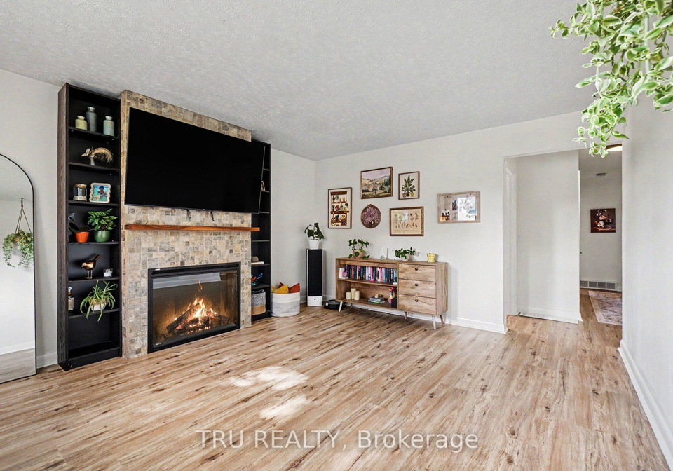 1275-woodside-drive-ottawa-ontario-x13612870