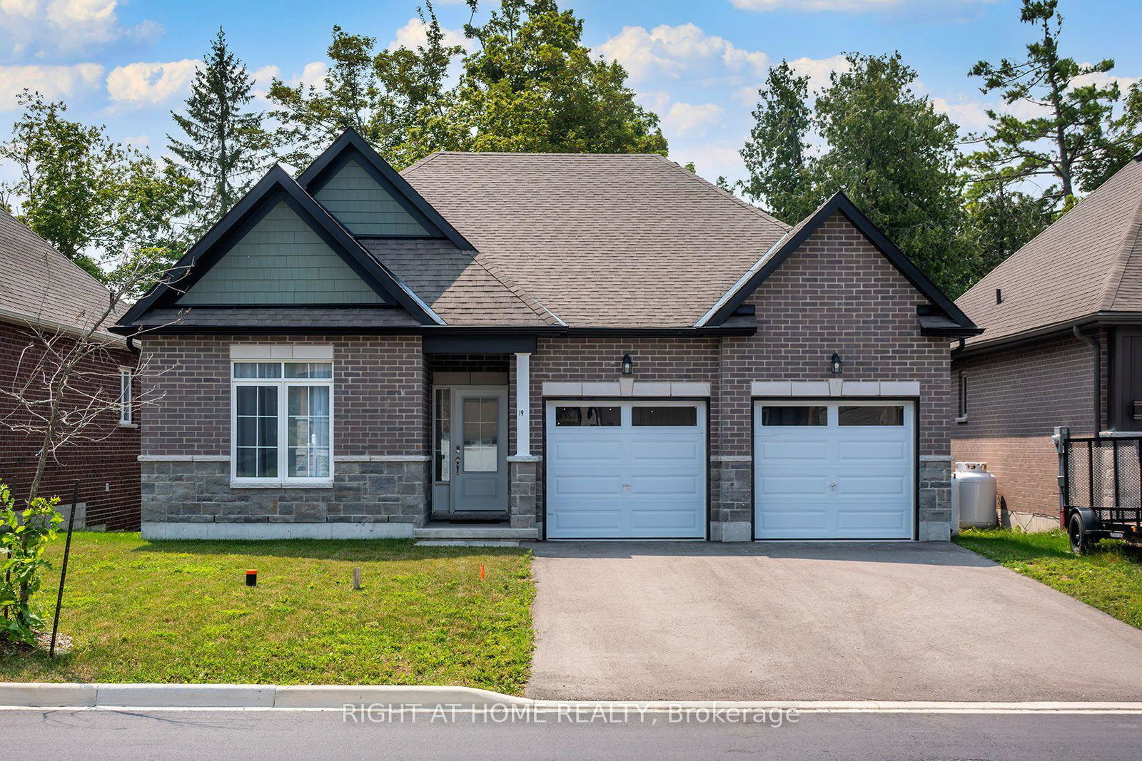 19-hillcroft-way-kawartha-lakes-ontario-x13612928