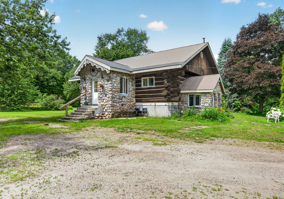1011-orange-lodge-road-muskoka-lakes-ontario-x13612952