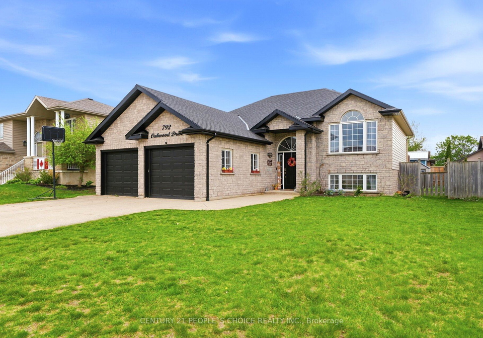 792-oakwood-drive-saugeen-shores-ontario-x13613172