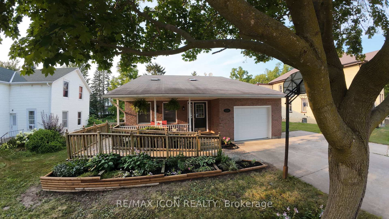 158-broadway-street-north-middlesex-ontario-x13613396