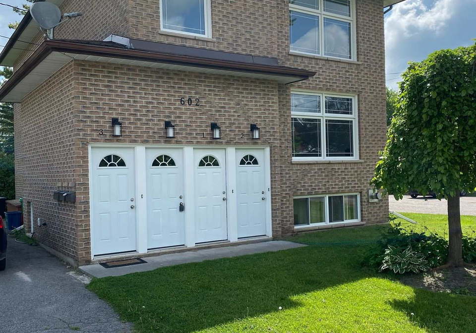 602-park-street-n-peterborough-ontario-x13613594