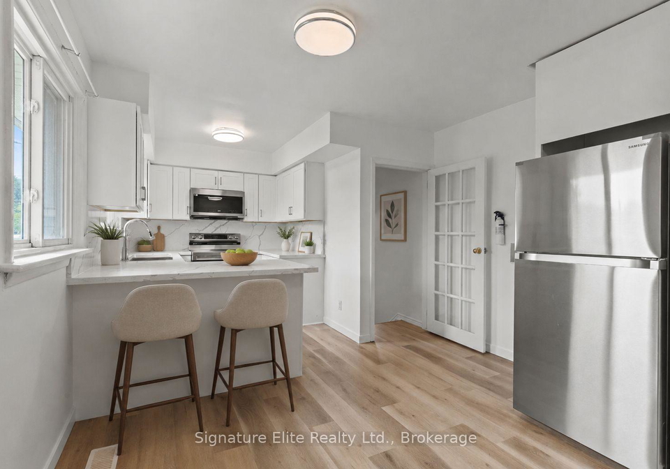 214-livingston-avenue-grimsby-ontario-x13613806